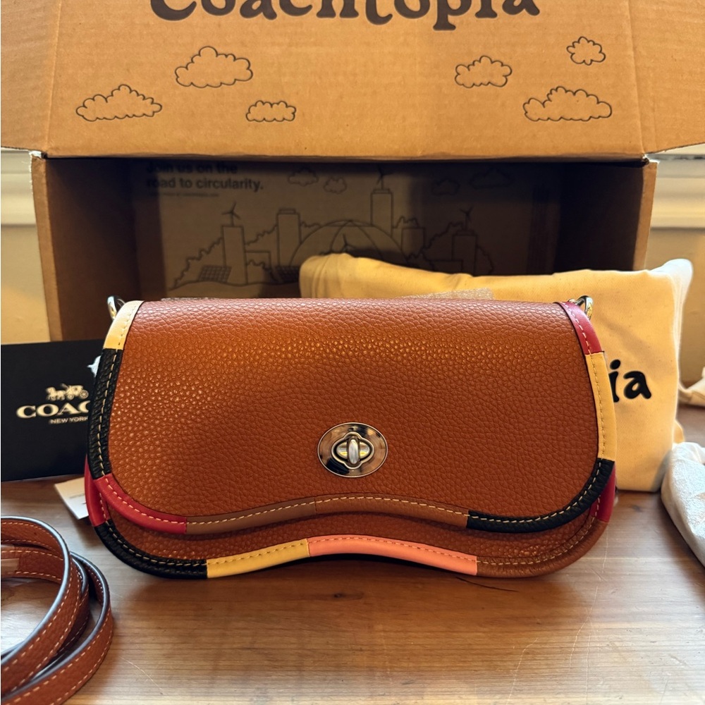 Coach Wavy Dinky in Coachtopia Leather Burnished Amber with Colorful Binding